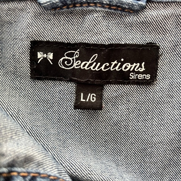 Seductions DENIM cropped Jean Jacket. Streetwear Gold decorative studs. Medium - Picture 4 of 14